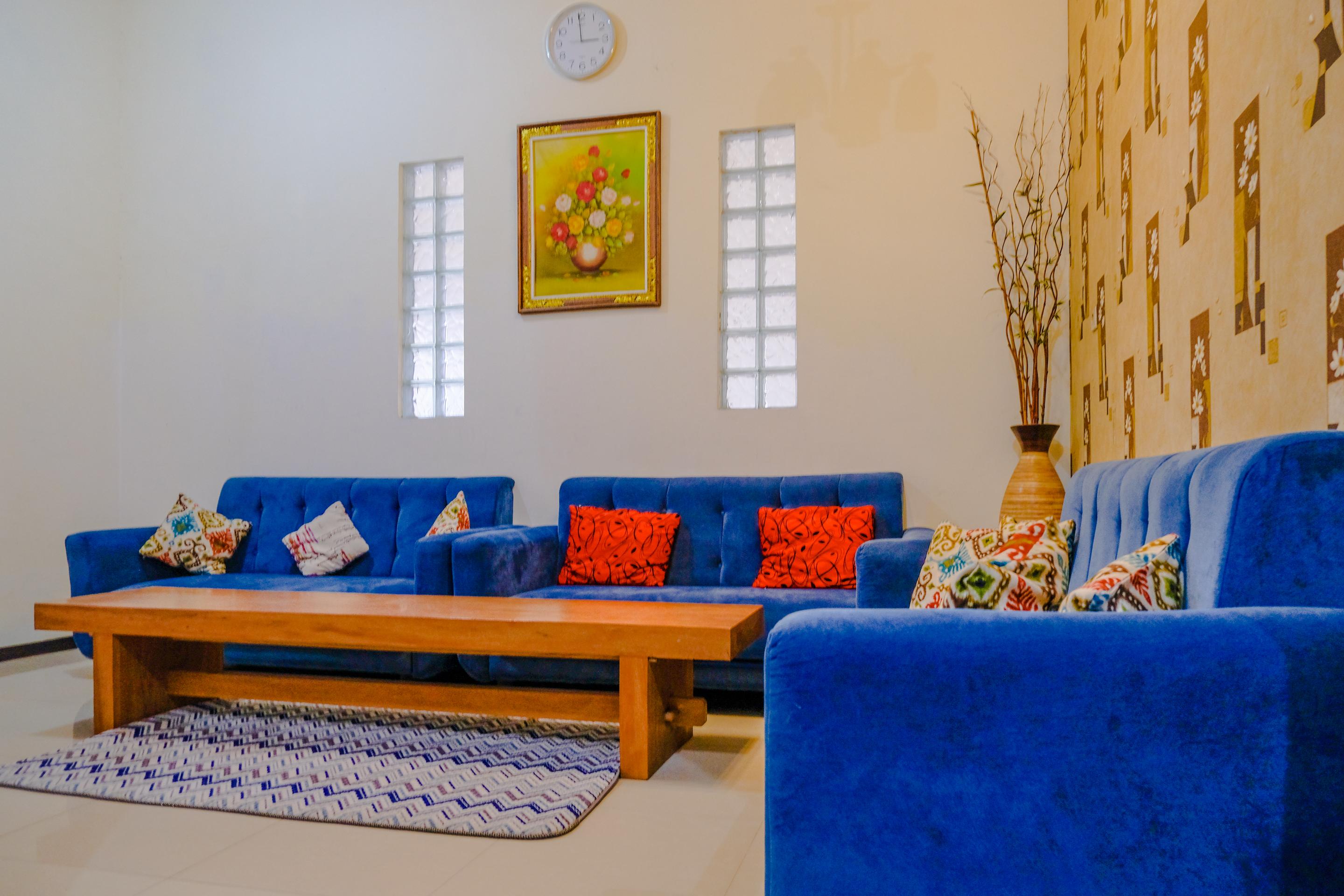 Oyo 2376 Tiara Family Residence Бату Экстерьер фото
